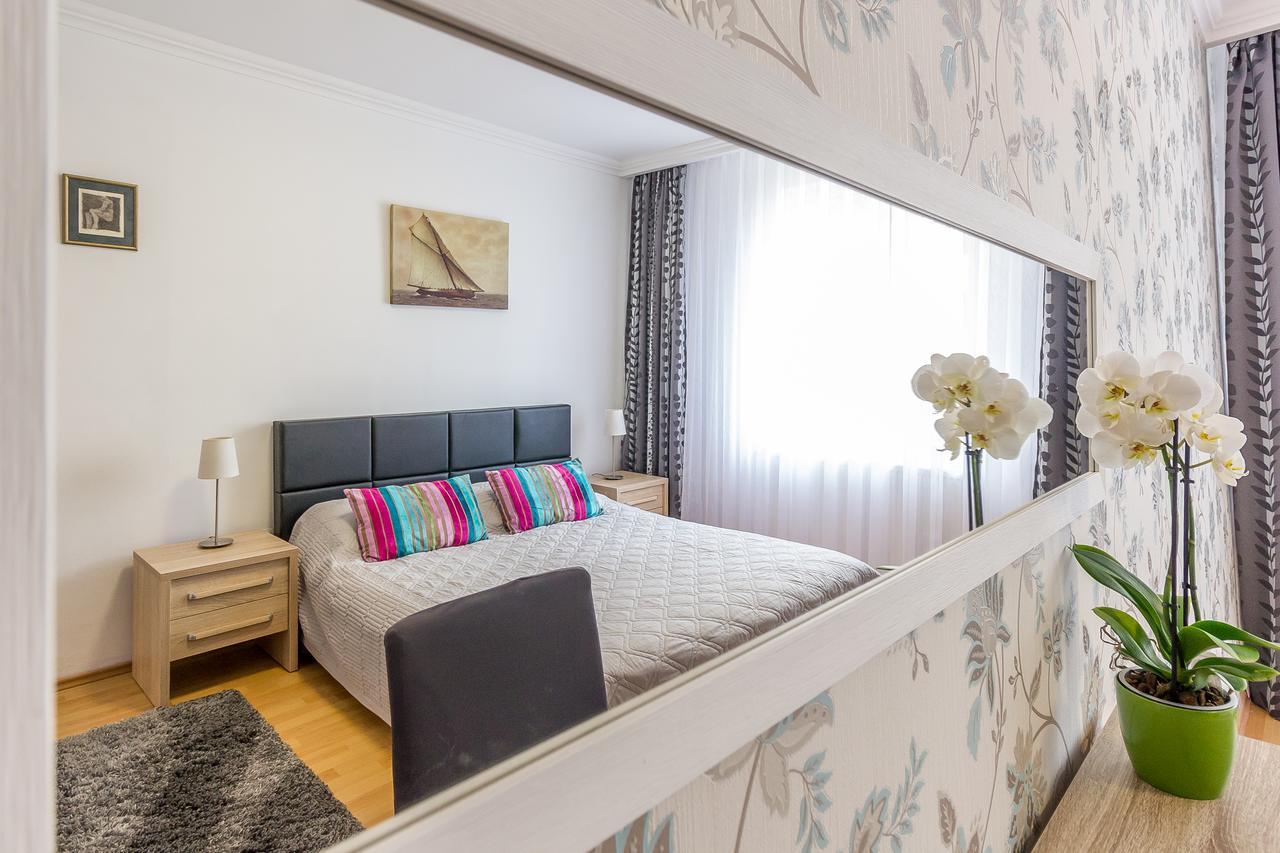 City Apartment Trifoiului Cluj-Napoca Luaran gambar