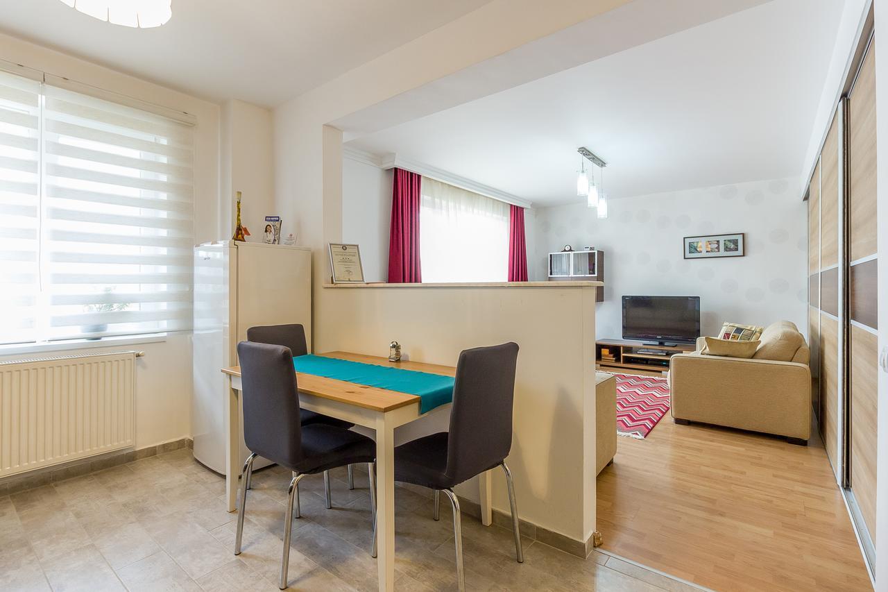 City Apartment Trifoiului Cluj-Napoca Luaran gambar